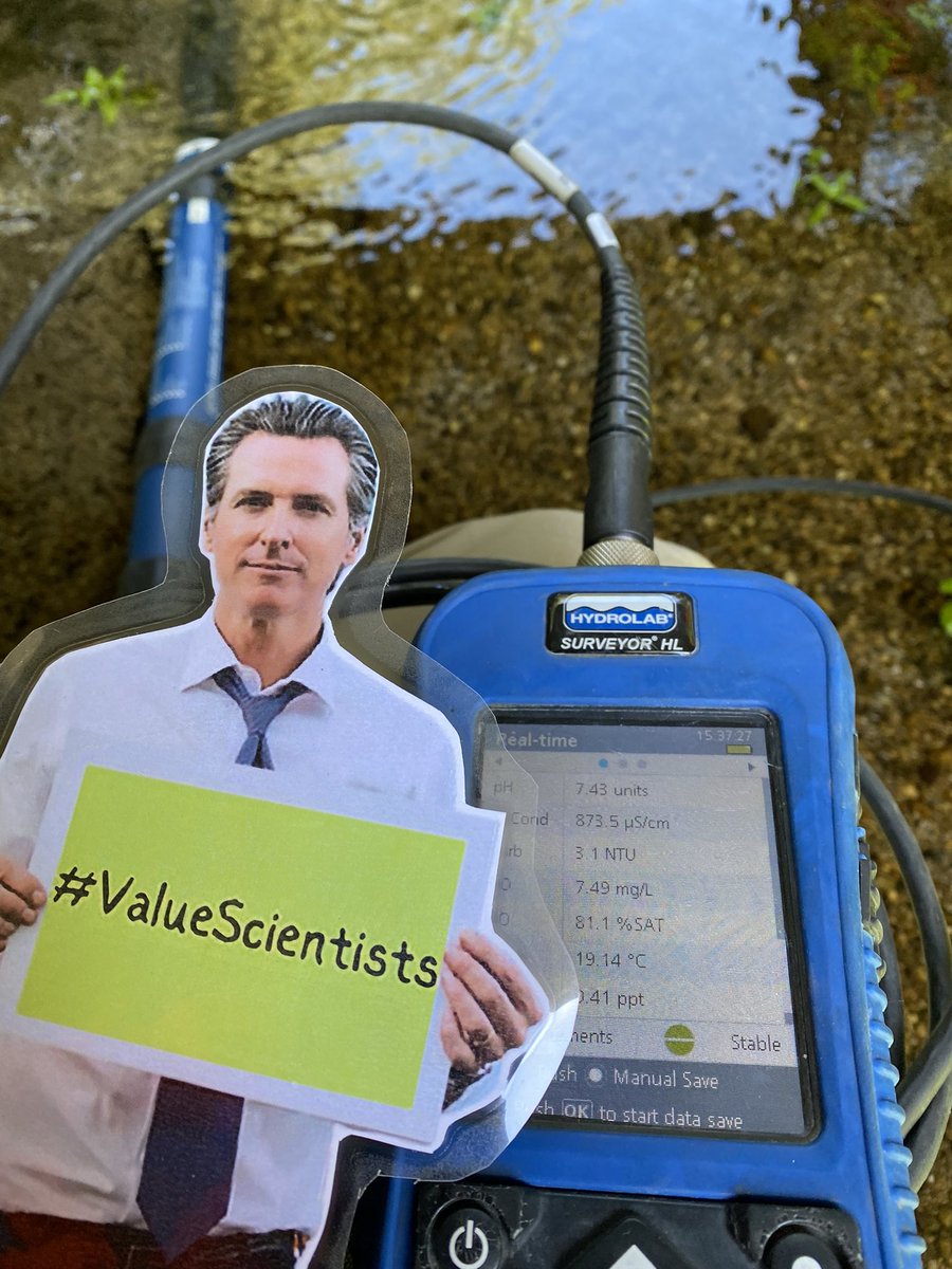 Melly_Jannel's tweet photo. @FlatGavin was interested in learning more about our water quality monitoring equipment, including this multi-parameter sonde that’s designed to record ambient chemistry conditions of the waterbodies we sample. #CaStateScientists #ValueScientists #StateWorkerWednesday #FlatGavin https://t.co/pDb3YhDffh