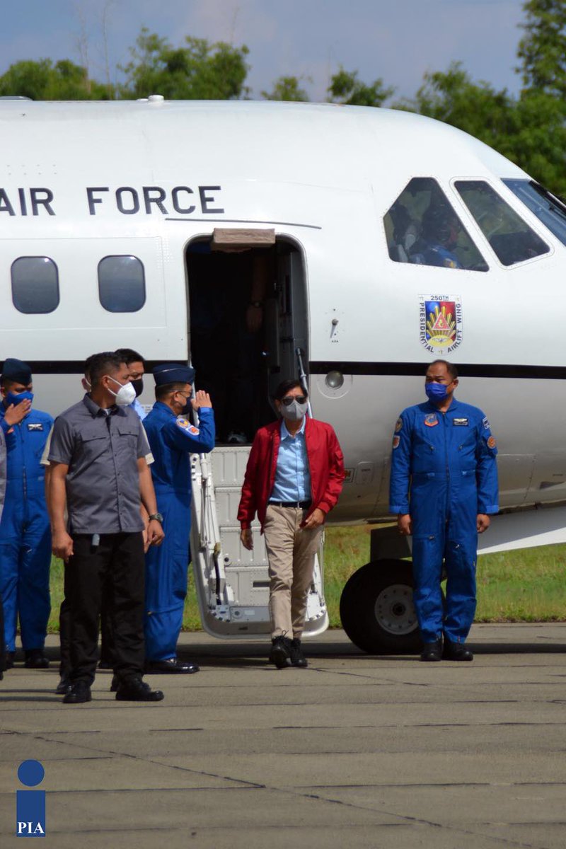 GiboTeodoroJr's tweet photo. After President @bongbongmarcos briefing yesterday at 1pm, 4 hours after the Earthquake: Today he went to Vigan, Ilocos Sur before taking off to Abra on Thursday morning, July 28, to assess the situation in the province following the magnitude 7 earthquake. https://t.co/4oOYlsWxsB