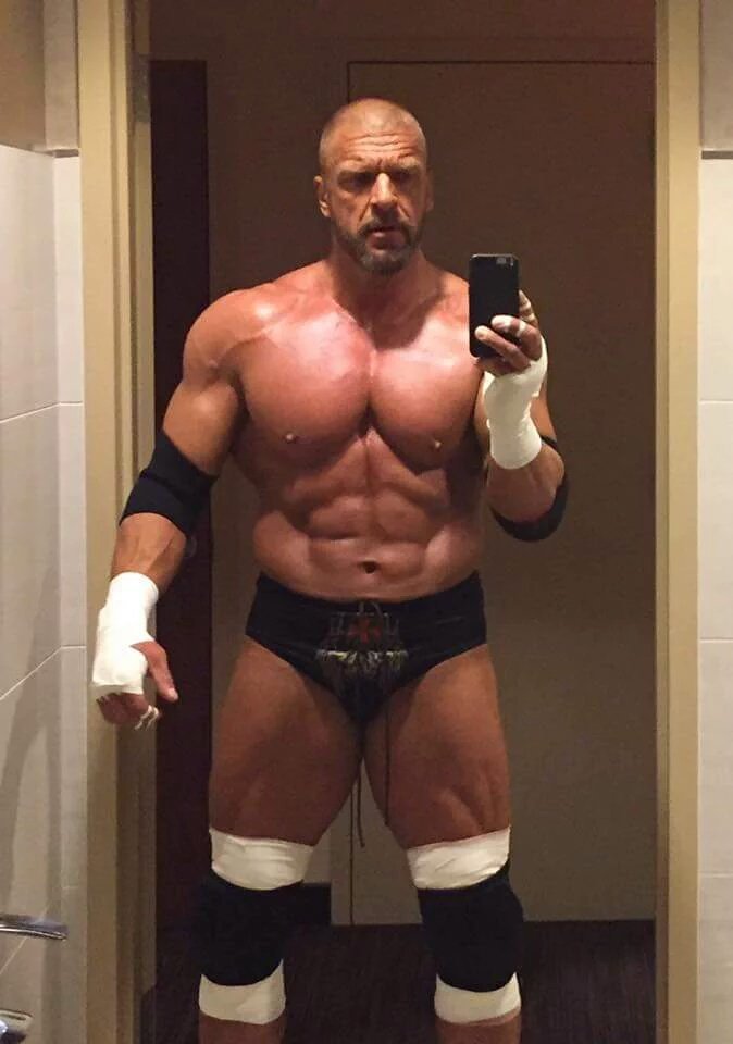 HHHSteph_team's tweet photo. happy birthday to the most sexy man in the world  Love you 🥵🔥 @TripleH https://t.co/TadqX1qkOO