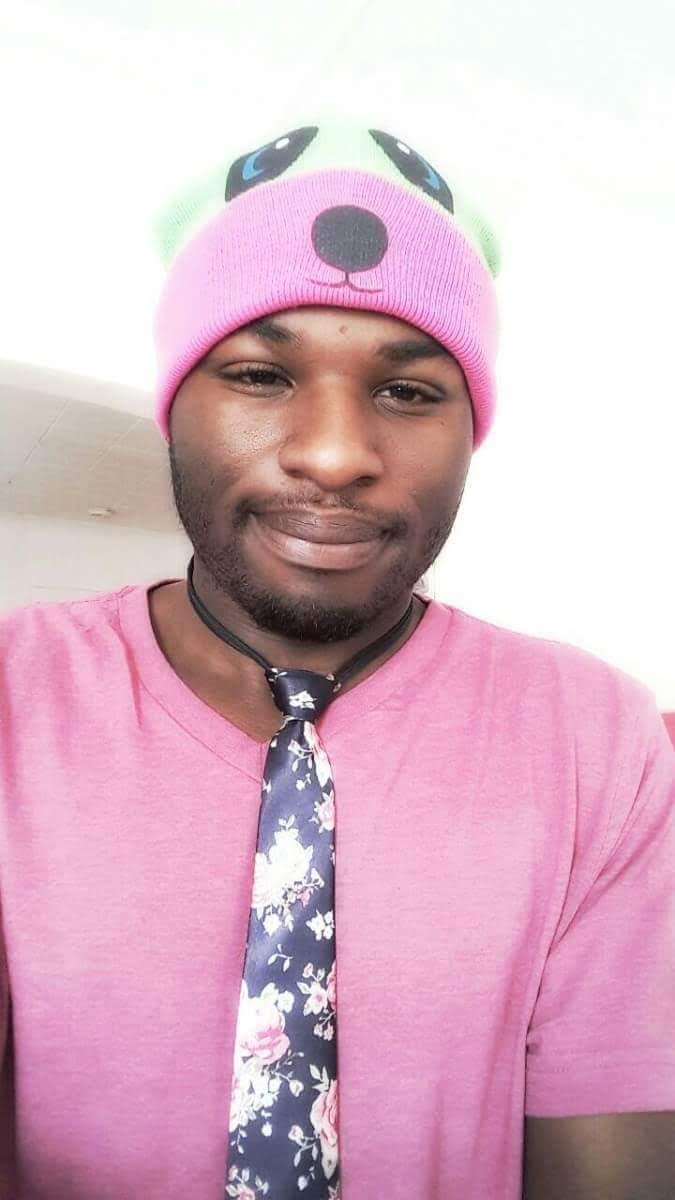 PastelShay's tweet photo. If y'all looking at me as a male you're wrong 

My pronouns are they/them 

I am Non-Binary LADIES AND GENTS 

#Nsfwtwt #nsfw #nsfwmoots #moots https://t.co/qikbM2CTgd