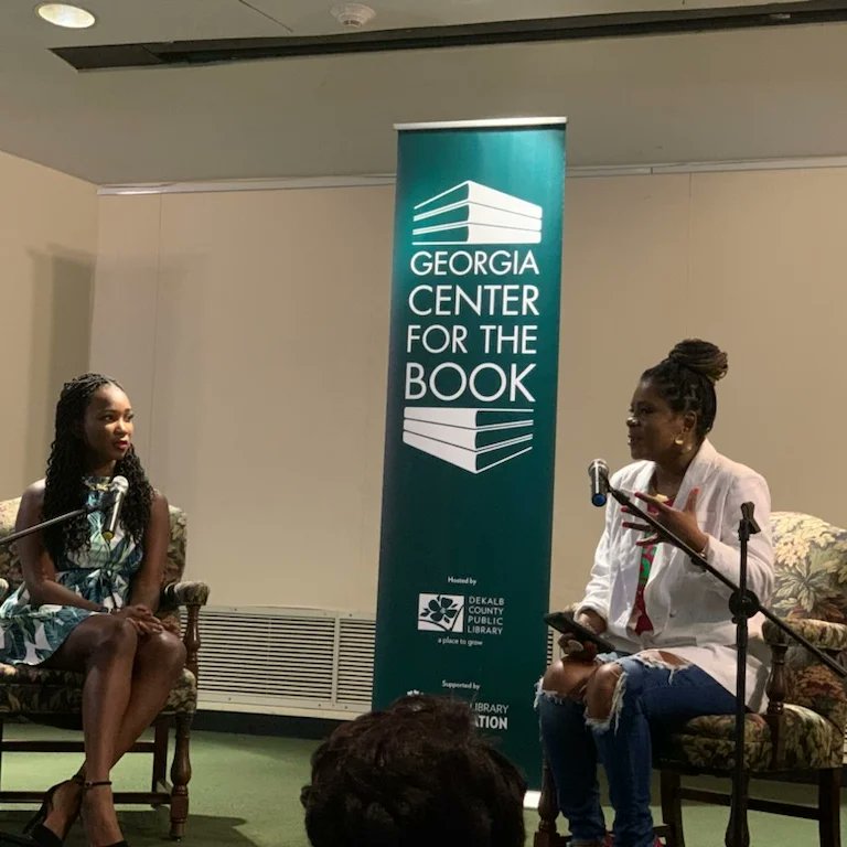 cicelythegreat's tweet image. Tonight, I interviewed my Soror and author, Ayana Gray 💕💚She is a NYT bestselling young author. Her debut novel, #BeastsofPrey, is being adapted for feature film👏🏾 Click the link to order your copy of the sequel, Beasts of Ruin today: littleshopofstories.com/event/ayana-gr…