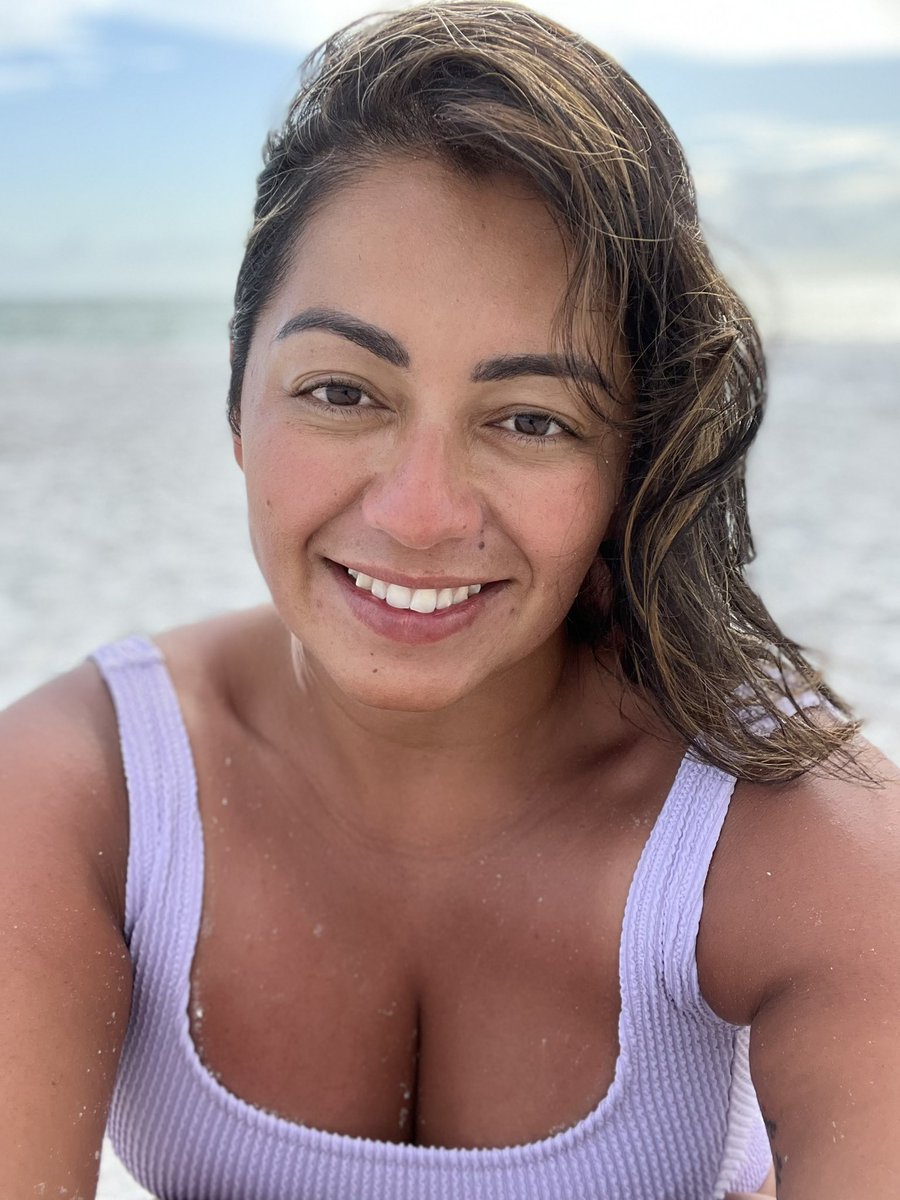 JenbRrero's tweet photo. another AMAZING day at the beach -the sunburn 🥵 #fortthesotocountypark #floridalife #beachgirl https://t.co/9wYeSujSGV