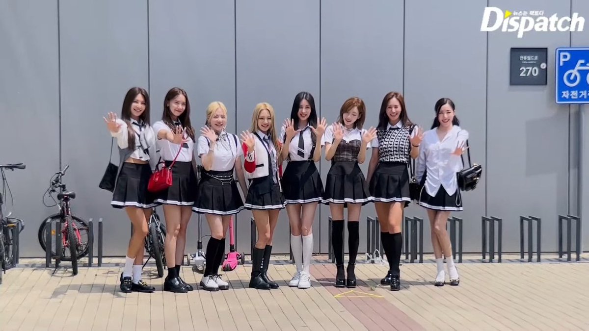 taeyeonscute's tweet photo. TIFFANY LOE KALAU GENERASI 4 UDAH DIKATAIN PICK ME GIRL DAN SI PALING BEDA 😭😭😭😭🥺

#TAEYEON #SUNNY #TIFFANY #HYOYEON #YURI #SOOYOUNG #YOONA #SEOHYUN https://t.co/MyJsQWA10Q