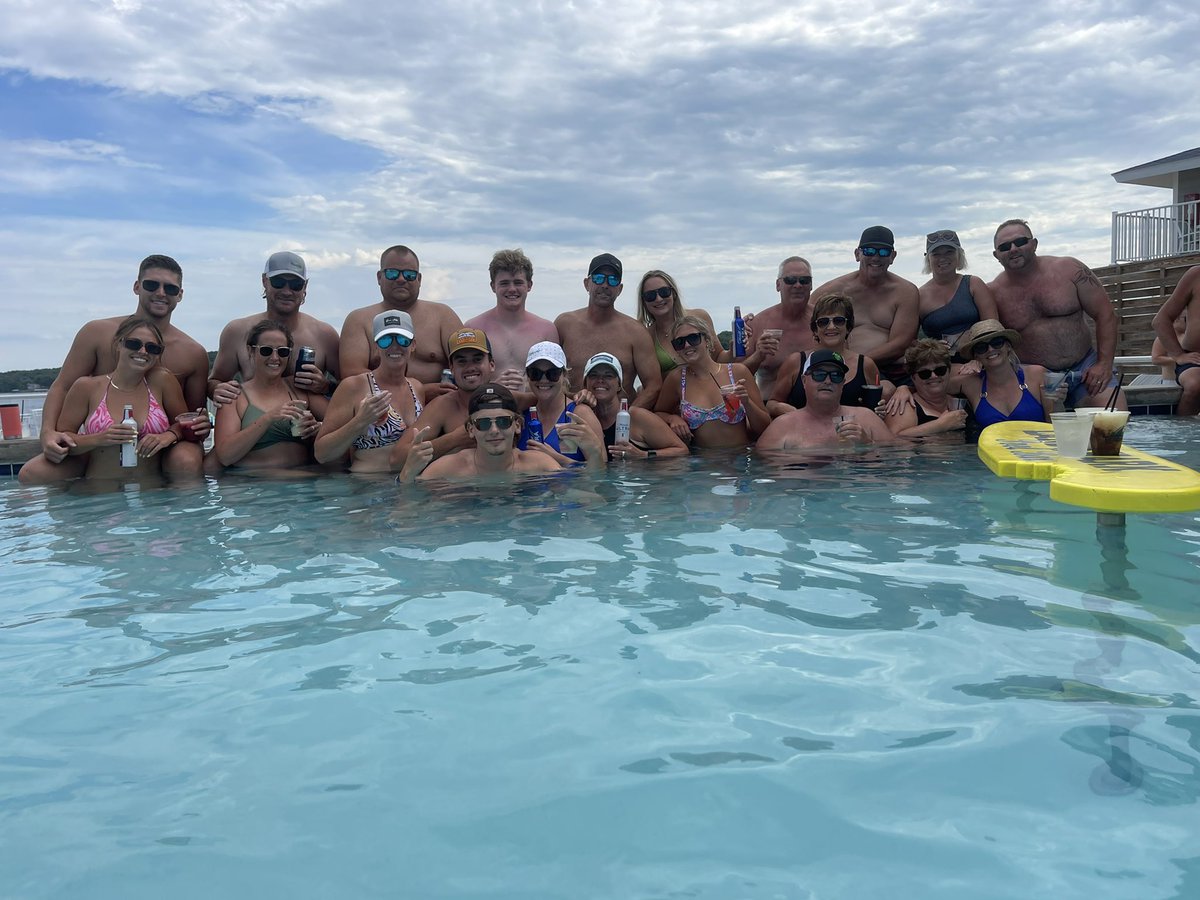 CoachBenesch's tweet photo. Day #4. Some mighty fine people here. Think I’ll come back again. @ajlion29 @BaileyMaulsby_ https://t.co/1YpL2X5zgT
