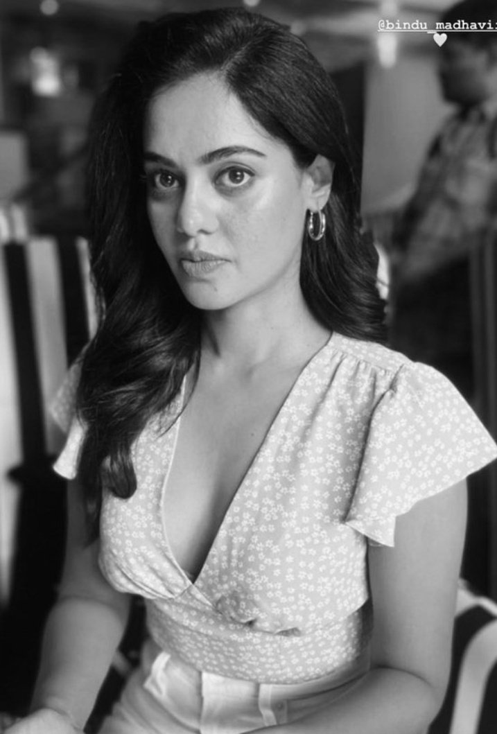 ganesh_Naidu_6's tweet photo. Hi let's settle this 

#BinduMadhavi retweet 🔁

#VJSunny likes ❤️ 
#BiggBossNonStop #BigBossTelugu5 https://t.co/tIXzFCTSsP