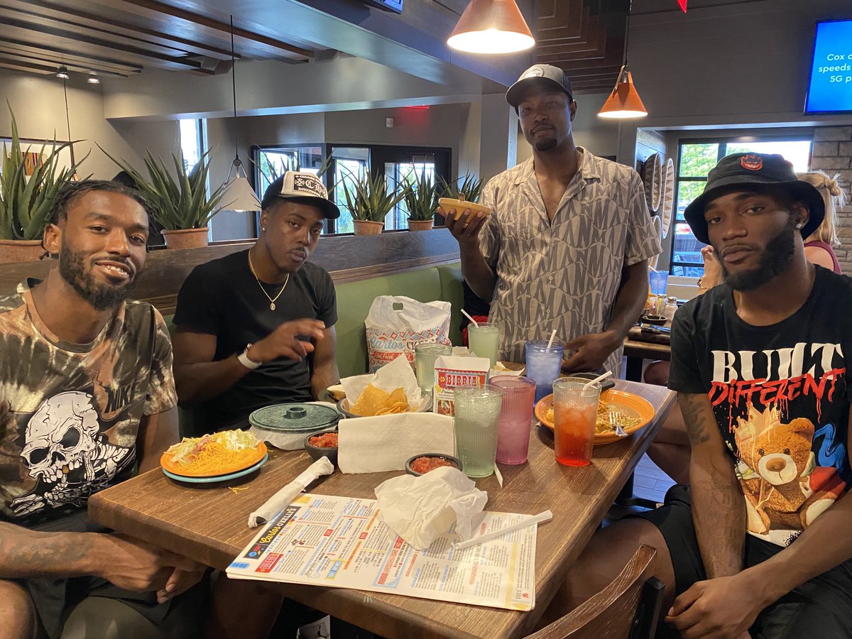 These #aftershocks can play.  Honored that ⁦<a href="/ThatMcDuffieKid/">Markis McDuffie</a>⁩ and ⁦<a href="/Darral_Willis/">D-Saucey #21</a>⁩ have been in a Carlos O’Kelly’s commercial. They were really really good at the end tonight. #tbt