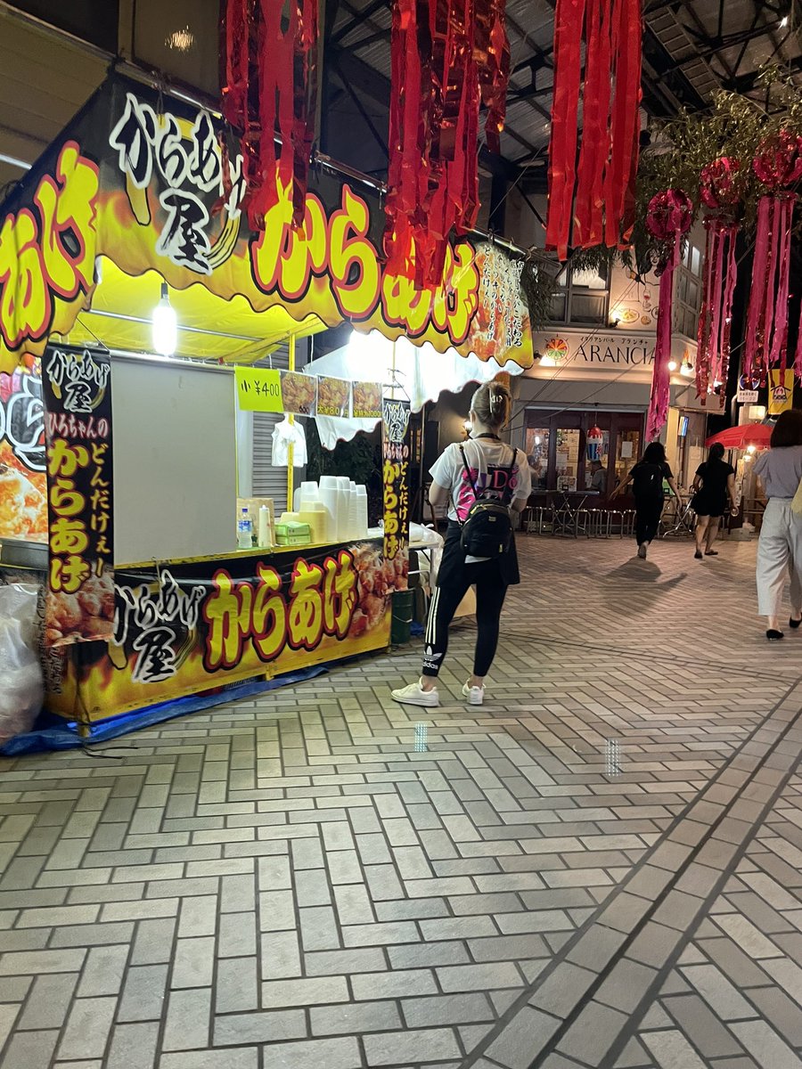 takuya5054's tweet photo. 近所の商店街がお祭りしてる^ ^ https://t.co/ExYkUx1Mev
