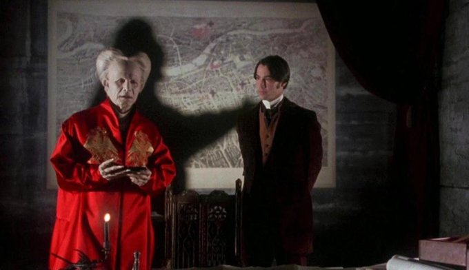 MichaelMoreci's tweet photo. Coppola's DRACULA is 30 years old and, good god, give me a thousand more movies that are as visually bold and riveting as this one is. 

(And most of it's done practically!) https://t.co/MFPBOsEmHx