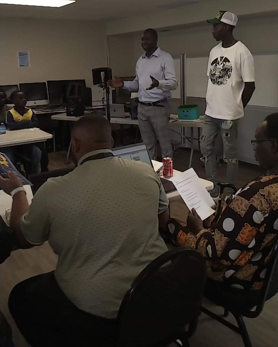 yyckidsride's tweet photo. Youths aged 13-26 were proud to take part of youths' proactive solution building &amp; violence prevention framework called South Sudanese Youths:  Dying to fit 

we continue to listen to youths ideas for a fighting chance, opportunities to build our community together
#yyc https://t.co/NkNfjrW7dh