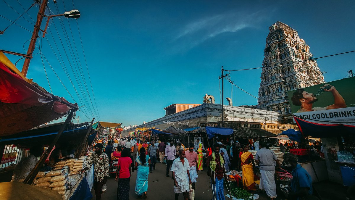 RitheshBalaji16's tweet photo. Streets of Tiruvallur π #AmavasaiDay β¨οΈ #RekkeysGallery πΈ https://t.co/pGsCpau2g8
