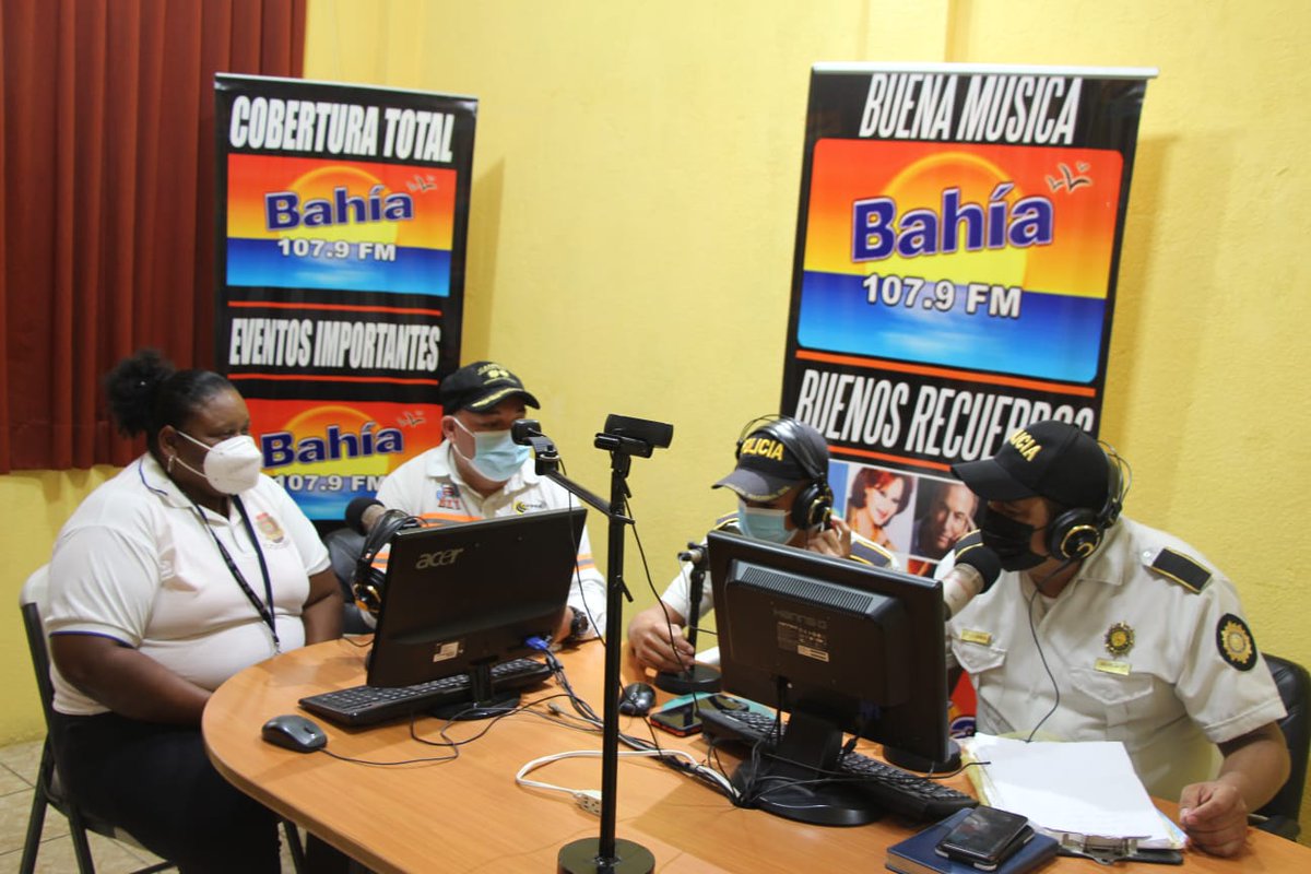 PNC de Guatemala on Twitter "Llevaron a cabo el programa radial “En