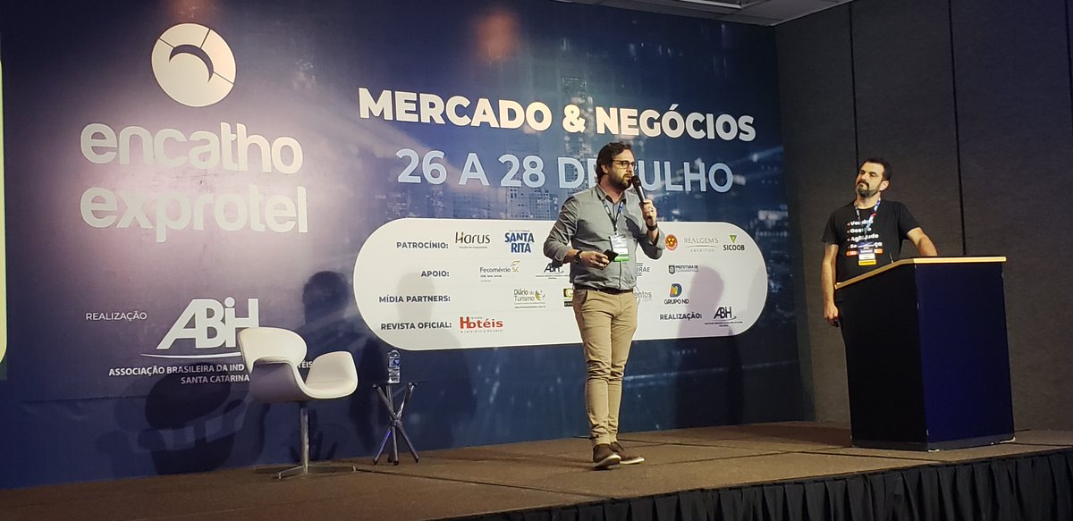 sortimentos's tweet photo. Raphael Busato no Encatho & Exprotel 2022
Palestra “Tenha o A&B como um grande diferencial do seu hotel, potencialize seus lucros e reduza seus custos”
Cobertura do encontro de hoteleiros e feira de turismo nos sites https://t.co/AqajGApDHV e https://t.co/BGqFWhWwBZ
#Encatho https://t.co/qHty3jVwja