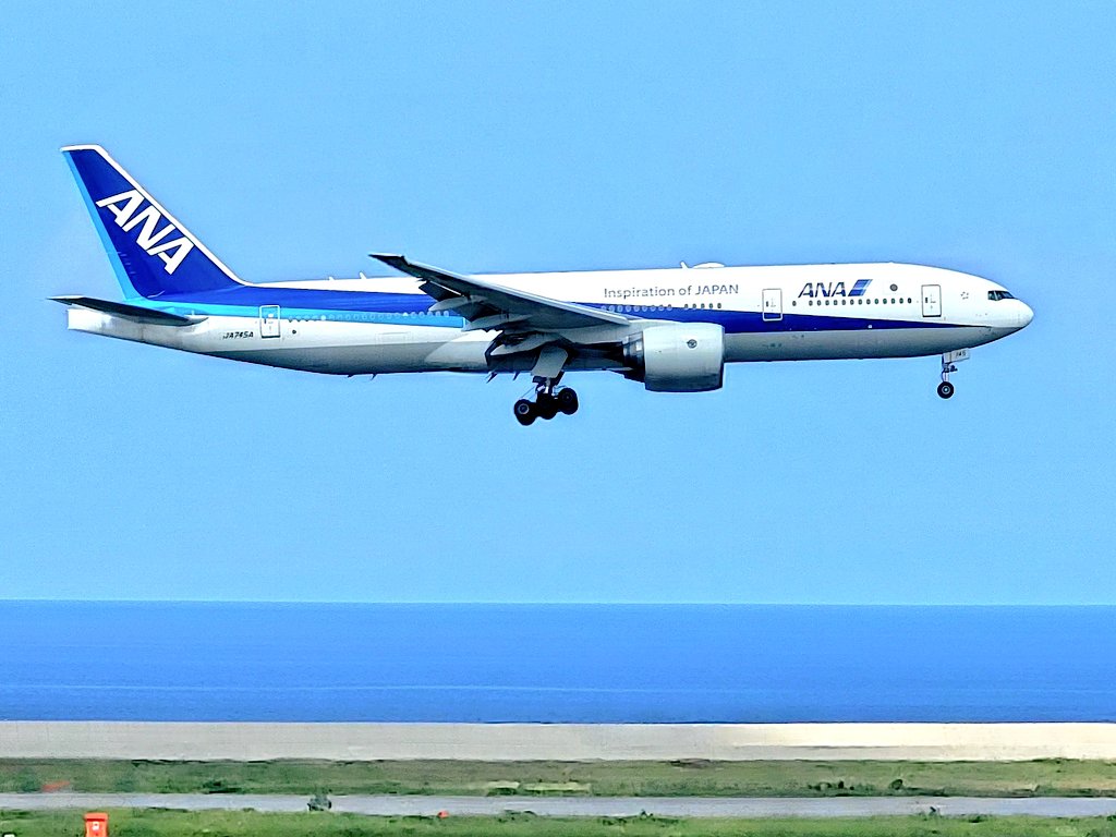しゅう 飛行機好き En Twitter 那覇空港 トリプル Ana Boeing777 0er Ja745a Ana Allnipponairways 全日本空輸 トリプル 77 Ja745a 瀬長島 ウミカジテラス 那覇空港 T Co 00v5r5nseg Twitter