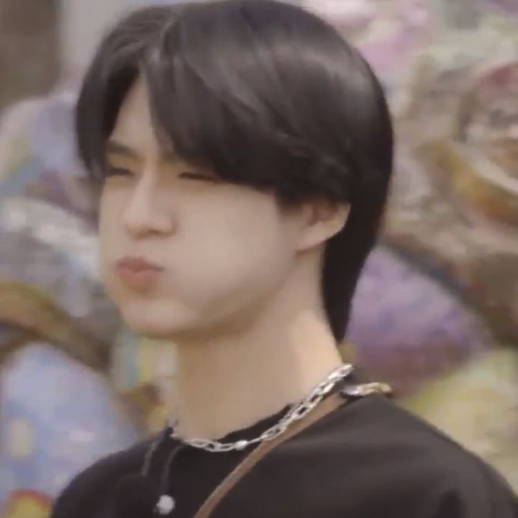 thinking about jeno tweet media