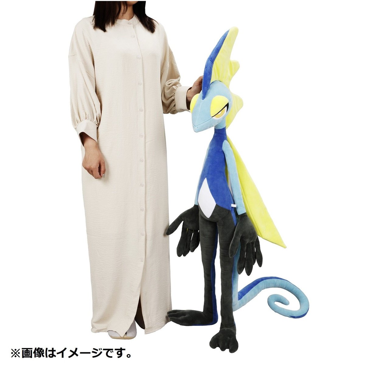 pokejungle's tweet image. Ever wanted an almost 4-foot Inteleon plushie?! This amazing piece of merch has just been revealed for Japan and it costs around $120 USD! Pre-orders will start today for fans in the country and the shipping date will be in January 2023! What do you think?!💦