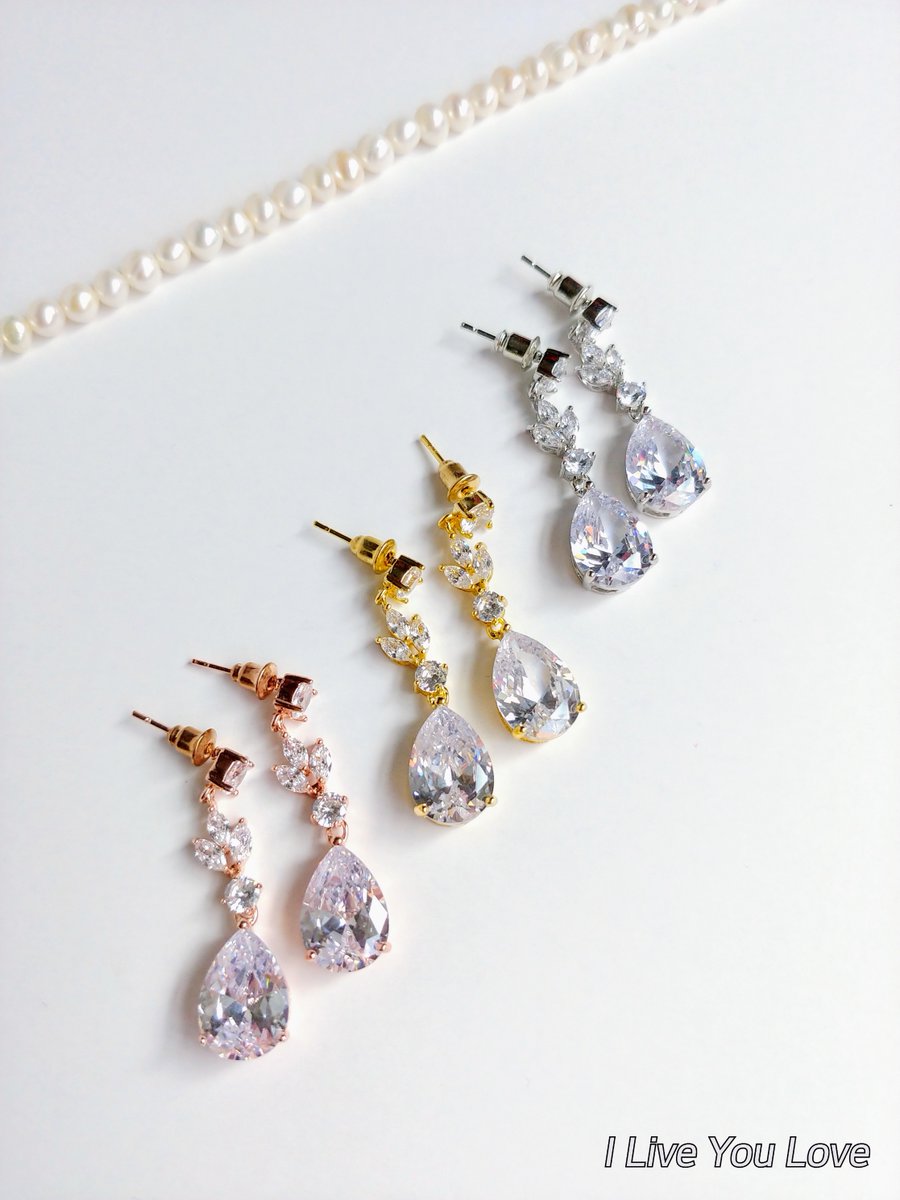 ILiveYouLove1's tweet photo. Check us out: https://t.co/1RrkhKtWDx #Ladies #Lady #leafearrings #dropearring #earrings #earring #accessory #love #wedding #formal #jewelry #quince #prom #sweet16 #pageant #bridal #iliveyoulove #bridesmaid #bride #styleinspo #style #fashion #accessories #etsy #bijoux #fancy 💎 https://t.co/uOzclMVn2A