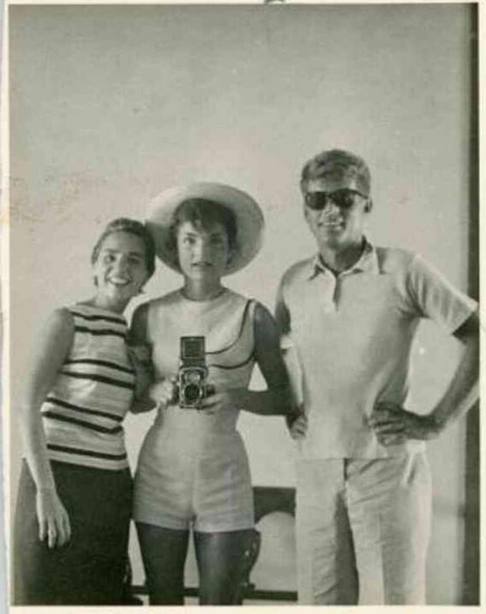 BeschlossDC's tweet photo. Jacqueline Kennedy Onassis would have been ninety-three years old on July 28: https://t.co/MZRN3BvEMz