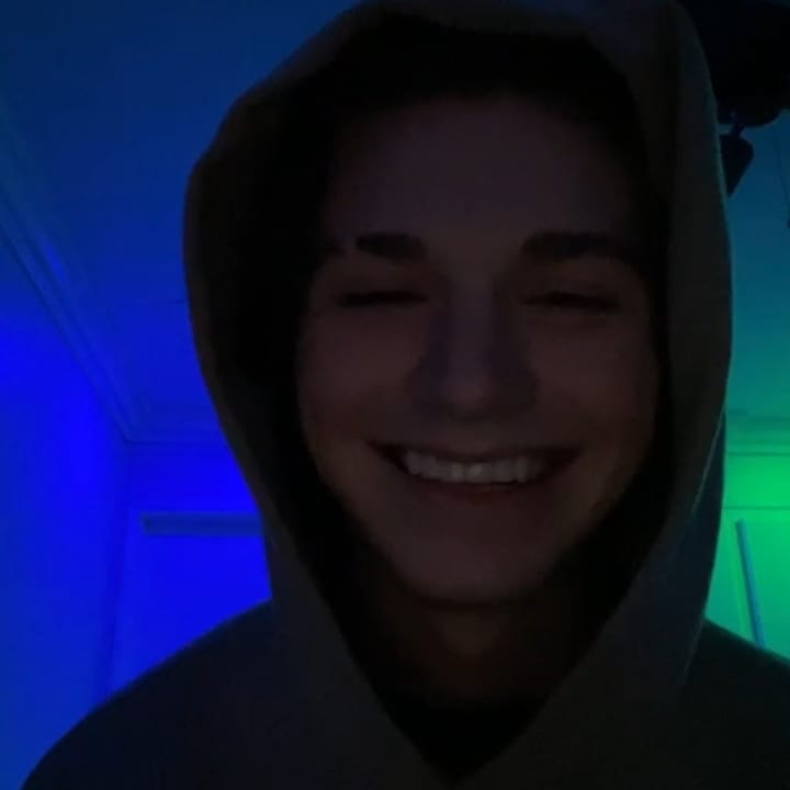 centralPaytonBr's tweet photo. Hoje o dono do melhor sorriso, da melhor risada, que fez isso tudo acontecer faz 19 anos e só sabemos agradecer ele por cada momento, por cada risada, estaremos sempre aqui. Insomnia é um EP tão incrível, you deserve the world payt, we love u so much @PaytonMoormeier #PYTNBDAY https://t.co/ruLNOuOzjC
