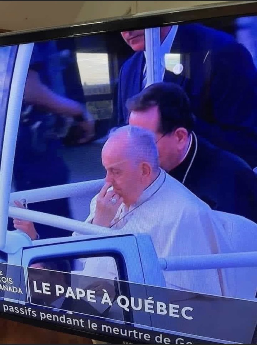 donna_197's tweet photo. 😳👇🤮🤮🤮 Ya tu quelqu’un qui veux l’aider à la sortir?? 😂😂😂 https://t.co/tM73iqtPB9