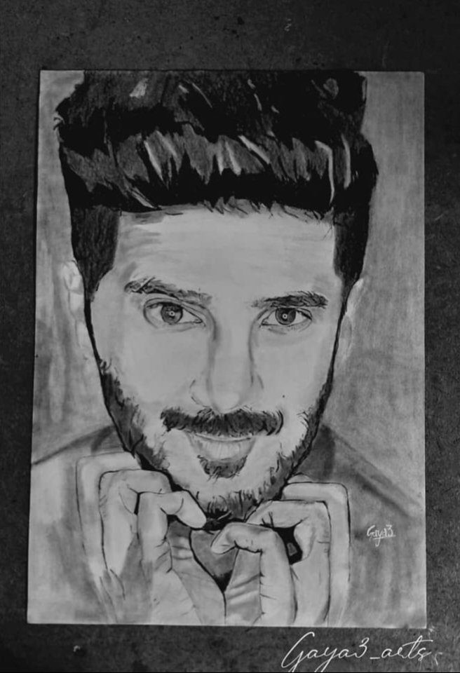 ArtsGaya3's tweet photo. Happy Birthday kuchiii from kochi 😚💜 @dulQuer 
#DulquerSalmaan #HappyBirthdayDULQER https://t.co/tLCi3W7RMi