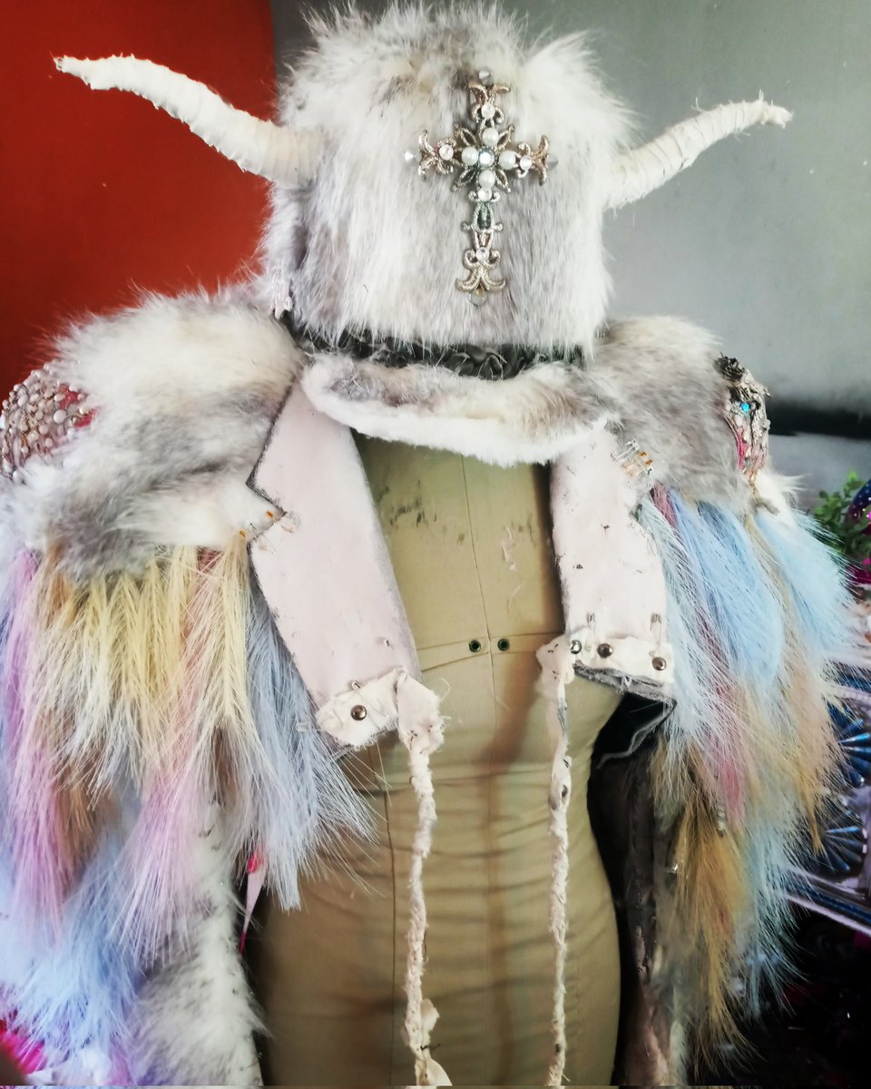 PunkKouture's tweet photo. https://t.co/2MOTVknHxZ