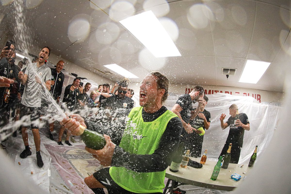 SacRepublicFC's tweet photo. Current Sac forecast: lots of (champagne) showers 🍾

#LFG https://t.co/KYrvjthf8Z