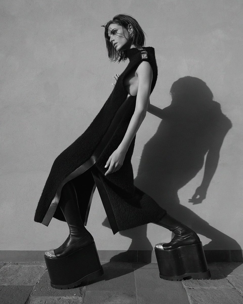 BL8K_'s tweet photo. Category Faces: For the new faces we want to spotlight Emilia Vucinic who was photographed by Andreas Ortner for ELLE Germany.
.
.
#creativeagency #bl8kcreative #bl8k #fashion #spotlight #editorials #model #newfaces https://t.co/z85QBVpQAg