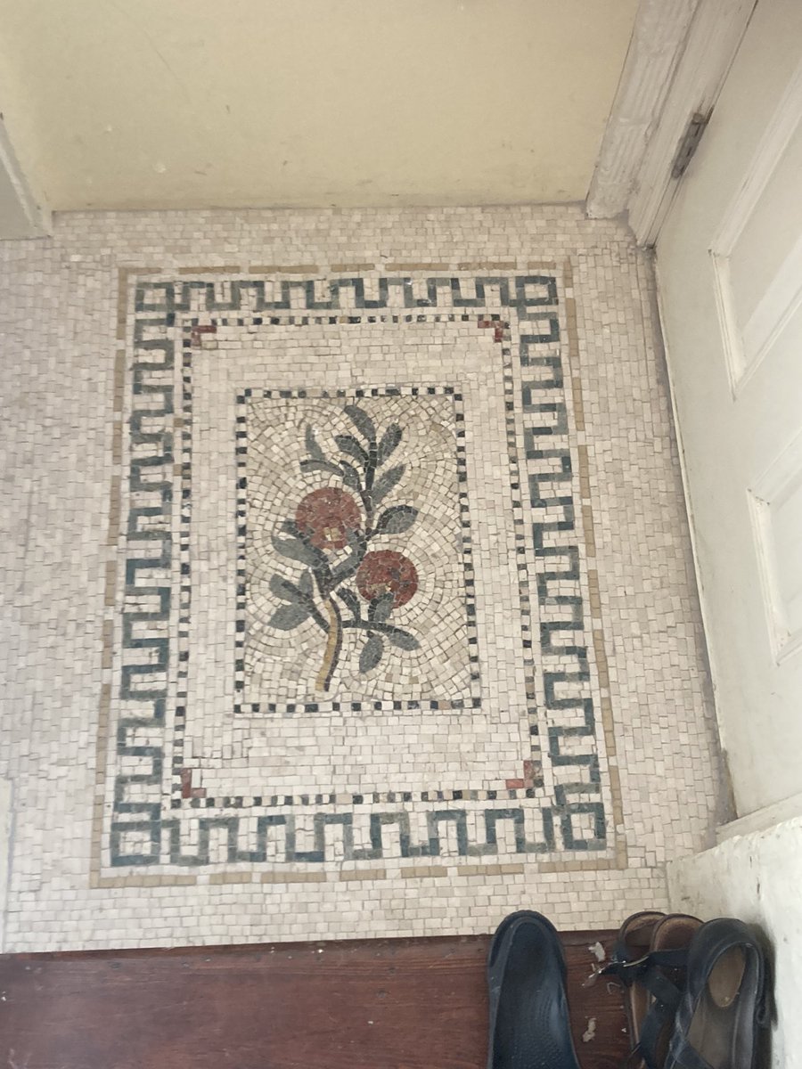StephanieDeshp's tweet photo. @Hoon_Lounge @lostinhist0ry I also made this stone mosaic. ✨ https://t.co/AzJYkcBLUk