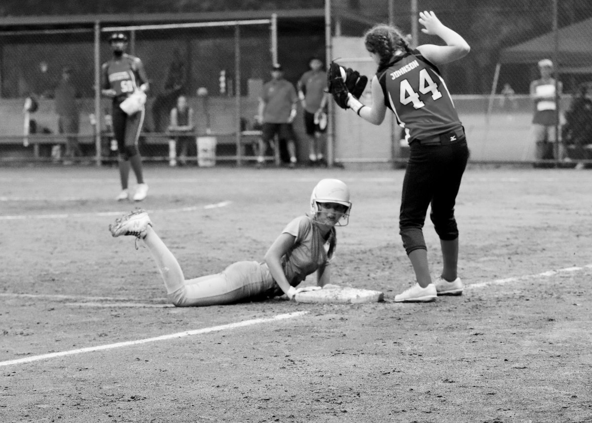 JadeBlanchard23's tweet photo. Not only playing softball, but playing with some of my bestfriends!!! 5-0 so far in Ocean City Maryland, watch us on game changer tomorrow (@MichiganChargers16u) as we take on Becon Extreme at 2:40!:) @DetroitTitansSB @AlabamaSB @OU_Softball @kalistanegin @DannyNegin @teachnman https://t.co/WaX0UQ5qfy