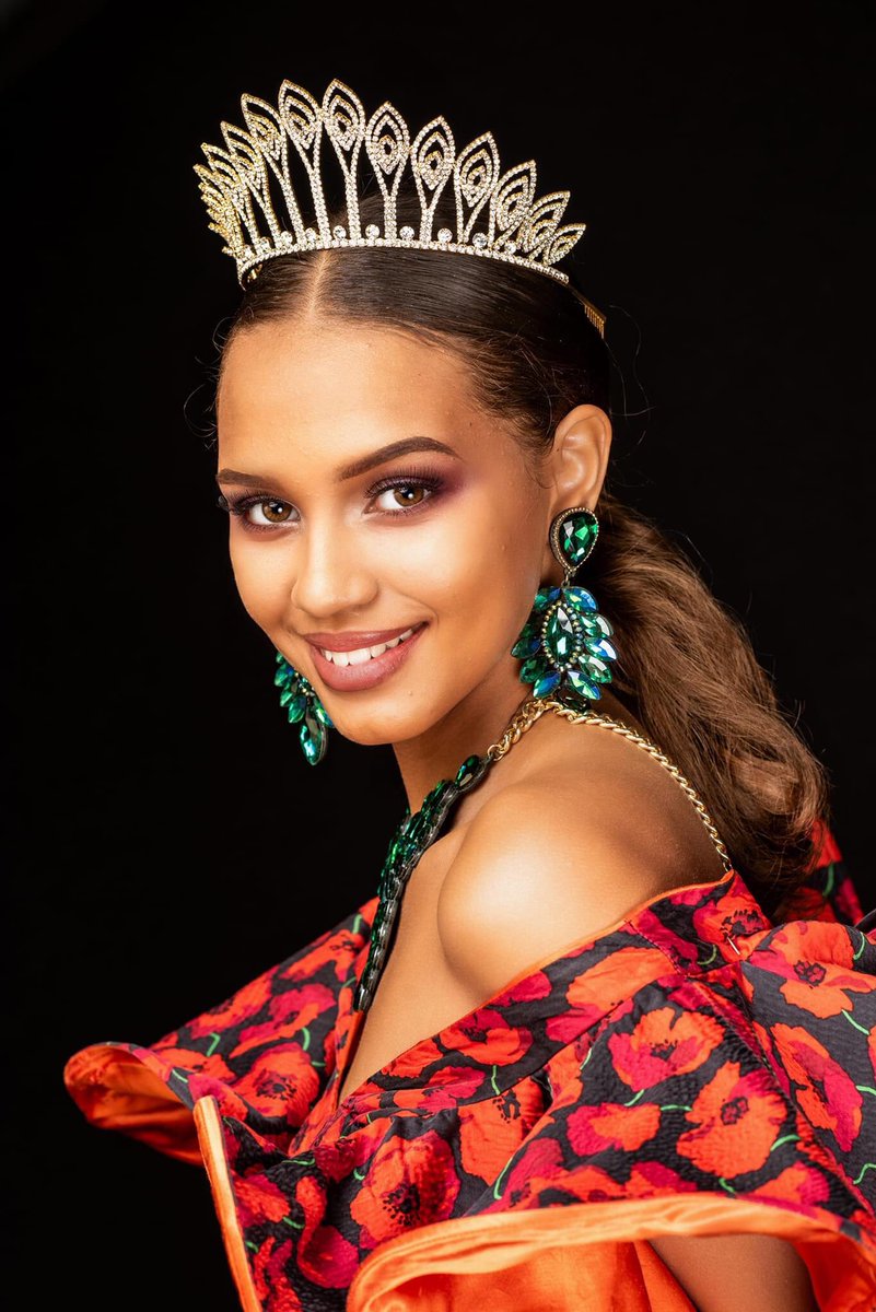 MenardEvelyne1's tweet photo. Indira Ampiot Miss Basse-Terre élue Miss Guadeloupe 2022 bonne préparation pour Miss France #missguadeloupe2022 https://t.co/9Ez0s7532h