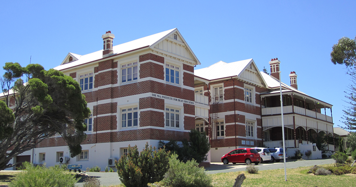 dplh_wa's tweet photo. The State Government has signed a Memorandum of Understanding with the West Australian Foundation for Deaf Children and Cottesloe Living, Health & Aged Care to redevelop the WA Deaf School site in Cottesloe.
https://t.co/W8TgXEqIoY
#dplh #WAFDC https://t.co/MA6CS23lfq