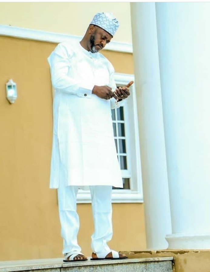 aliduemmanuel20's tweet photo. *Day 209 of 365*
Do the right thing even when no one is looking.
It's  called integrity
*CEDO WORLD*
.
.
.
#BBNaija7 Buhari
#BBNajia Naira 
#ASUU Black American #isokoboy Emefiele Adekunle 
#machala https://t.co/uwDbaR9s6l