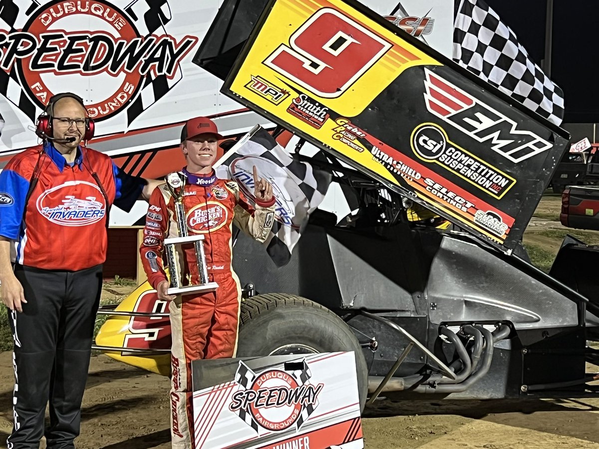 ChaseRandall09's tweet photo. Got the win tonight at the Dubuque Fairgrounds! Car was on rails and had a blast pounding the concrete for 25 laps. 

#quickestchicken 
@csishocks 
@simpsonraceproducts 
@aldriveline 
@keizerwheels 
#teamquickcar https://t.co/pqWZRT3CWK