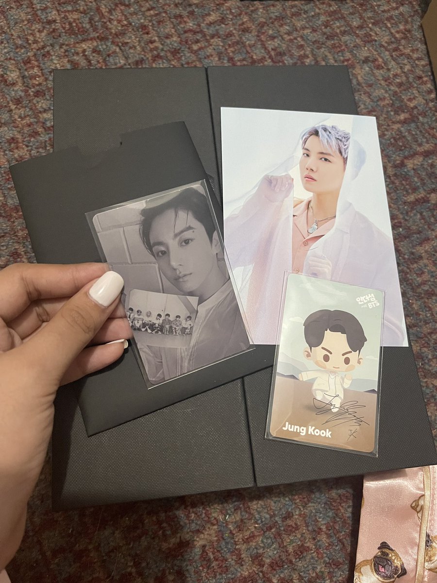 RaneDeVilla's tweet photo. WTS/LFB 📍PH ONLY

Standard Proof JK-Hobi set
-Freshly unsealed (unsealed just to check pulls)
-Complete set (Weverse QR code SCANNED)

3000 PAYO
3200 DOP after 2 weeks

DM for more pictures/video

🏷 bts proof standard jungkook jk hobi j-hope hoseok set https://t.co/KuEXMjdTJP