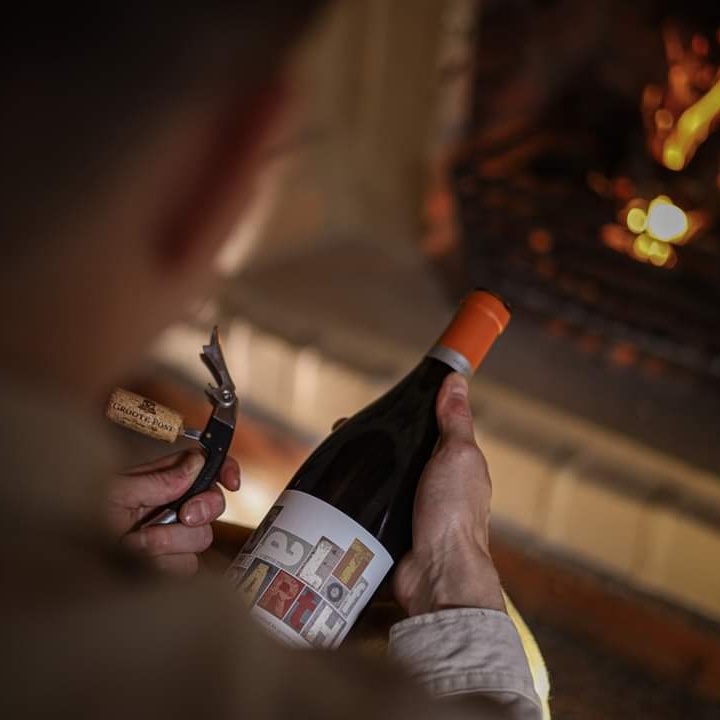 WestCoastWaySA's tweet photo. End of day goals:
Spend your evening lounging in front of the fireplace with a glass of #GrootePost 𝙎𝙖𝙡𝙩 𝙤𝙛 𝙩𝙝𝙚 𝙀𝙖𝙧𝙩𝙝 🍷🔥
A trip to Darling where you can enjoy wines from the Darling Hills at Groote Post will be just the thing for you!
#grootepost #westcoastway https://t.co/AvyTPXoEF5