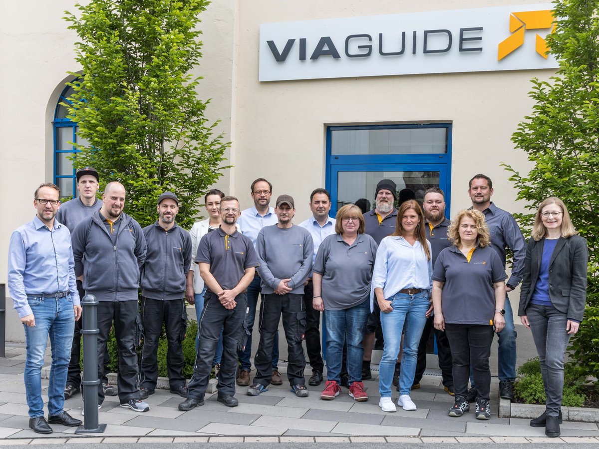 The team behind Via Guide - united in one photo.
Thank you to the entire team! Each of you makes a contribution to our success.

#viaguide #publicguidance #crowdcontrol #madeingermany #arnsberg #sauerland  #teamwork #team #success