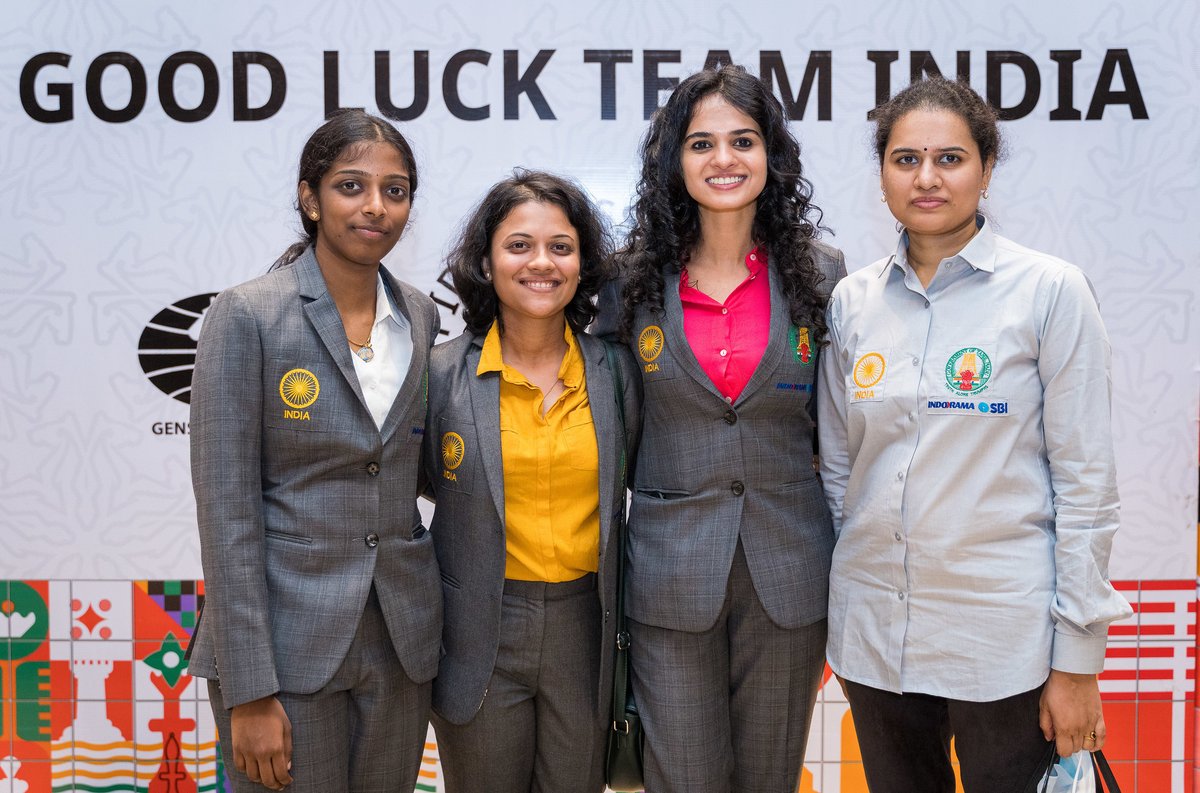 IndiaSports's tweet photo. ✅Chessboard
✅Chess players
✅Chennai 

India is ready to host the 44th #ChessOlympiad represented by 3 teams in each section (Open &amp; Women); total 30 players. 

Here's a glimpse of our players in team uniforms at a special event organised in their honour⬇️

📸- #LennartOotes https://t.co/HNttZLjis7