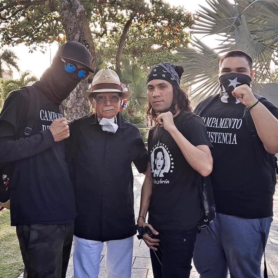 Good Mor
Con ustedes
EL TERRORISTA Y SUS DICIPULOS😂
ORGULLO DE VIOLENCIA COMUNISTA 🤣🤣🤣🤣🤣🤣
-El Abusador de Turista
-El Terrorista Oscar
-La Loca Alizada 
-El Chonchi
🗑 de Macondo🤣Foooooo que peste