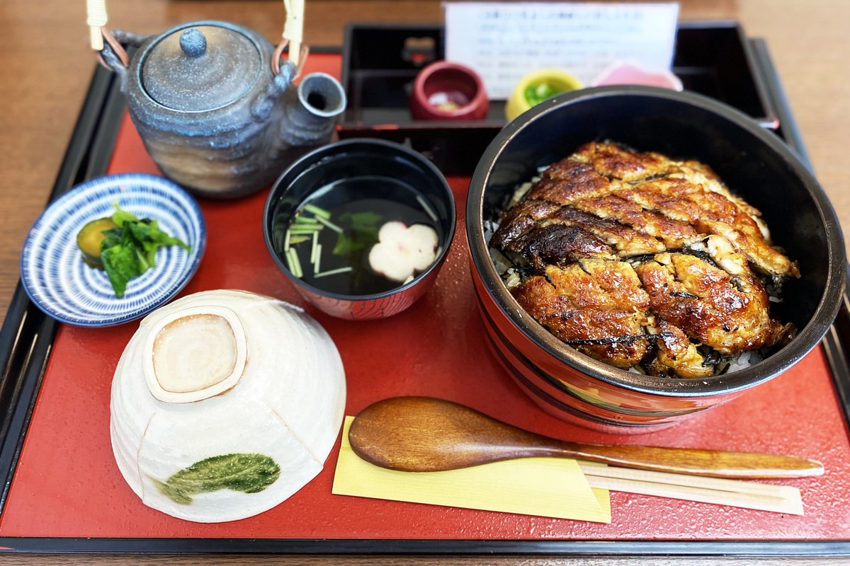 ひつまぶし #魚勇】 VAMPSのサイン拝みながら絶品名古屋めし