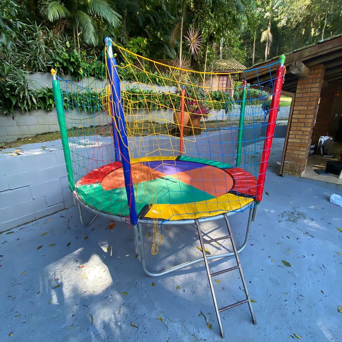 nathquerino's tweet photo. Pra que não sabe tenho uma empresa de locação de cama elástica, piscina de bolinha, kit mesa e cadeiras, então se precisarem, insta: @ lolita.locacoes whats: 48998302315 bjos xau https://t.co/FwkwVxMWsu