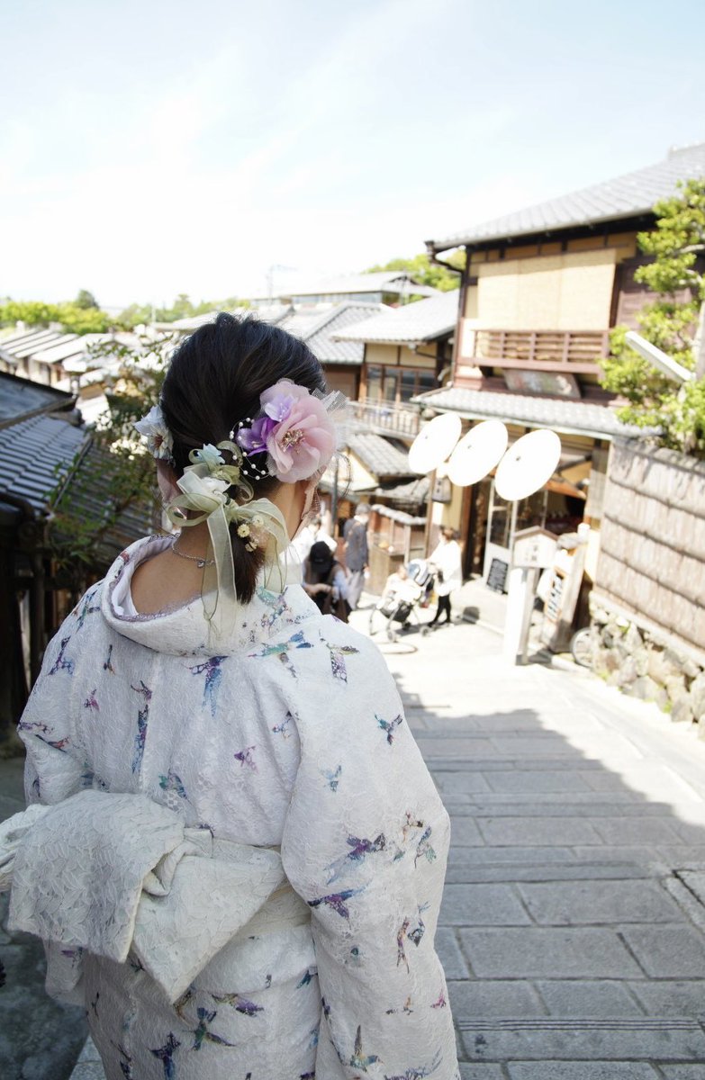 nononononozomin's tweet photo. 【お知らせ】
いのうえのぞみ のKIPONレンズでスナップ~京都「清水寺」編が公開されました‼︎
20年来の友達と着物で巡った
京都女子旅 ⛩✨💁♀️✨📸 👉 https://t.co/SgoeB3VXrh
風呂敷で粋な女になるの巻🌀
#KIPON #キポン #イベリット #IBERIT #単焦点レンズ #清水寺 #京都 #KIPONPLAZA #新東京物産 https://t.co/Xk27ETJ6T2