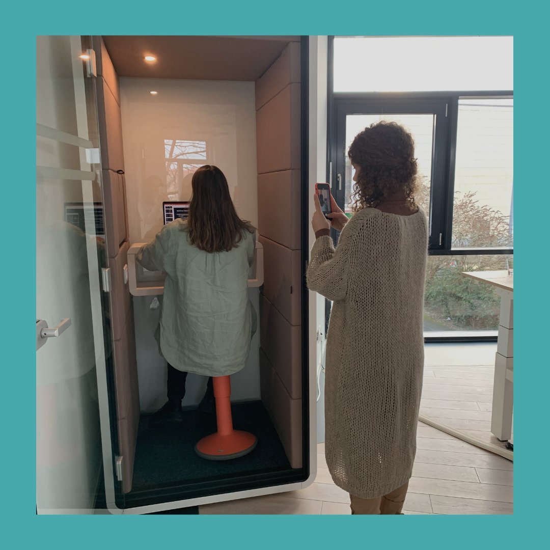 Ein Blick hinter die Kulissen der Content Gestaltung.. 
Wir wünschen euch eine schöne Restwoche! .🤗

#officelife #staymotivated