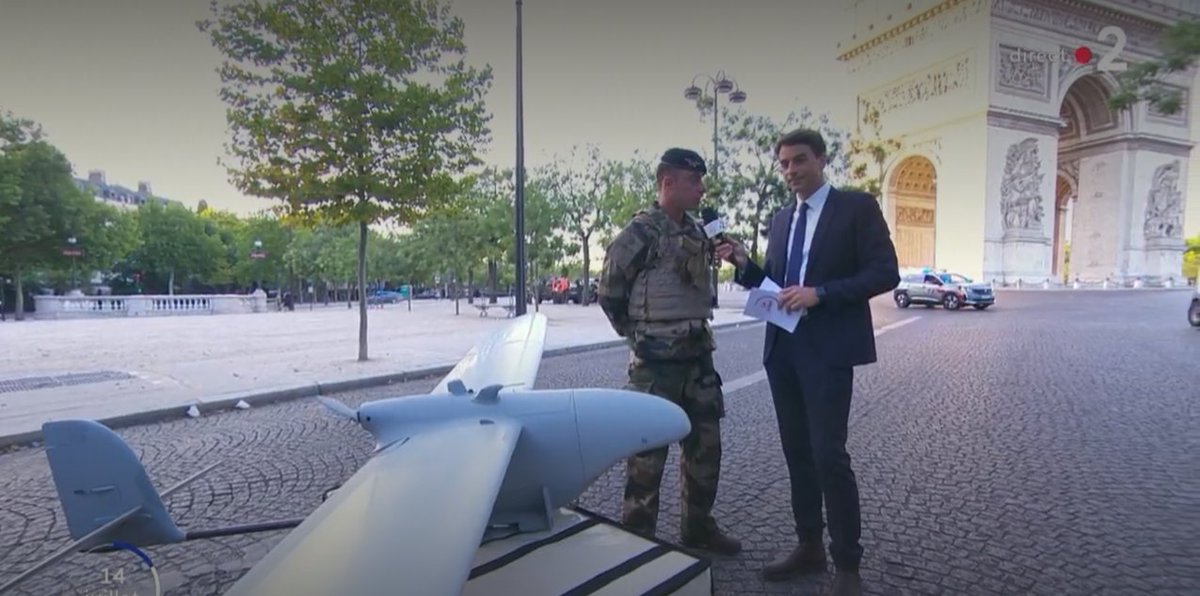 ThalesDefence's tweet image. [#Drone] Le #SpyRanger – système de mini-drones de renseignement SMDR - défilait au sein du 61ème Régiment d&apos;artillerie à Chaumont. 
Découvrez le retour d’expérience exclusif du Brigadier Constant à partir de la minute 15’40 au lien suivant : thls.co/bpTz50K0jHl
#UAS #UAV
