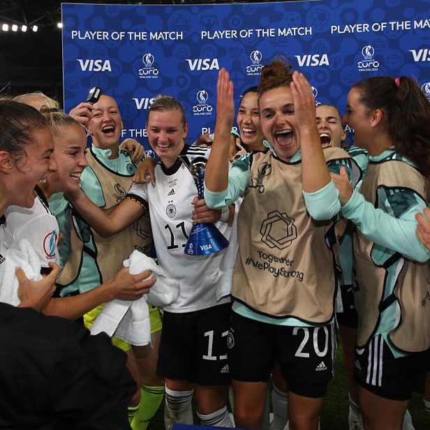 Setting course for the final, here is the #VisaPOTM Alexandra Popp 🏆👏

⚽ Scored both goals
🛡️ Key defensive plays
🙌 Incredible captain and team player 
🏃‍♀️ Distance covered 10.2km
🔥 Max speed 29.4km/h

It'll be England v Germany in the Final!

#WEURO2022 #GERvFRA @WEURO2022