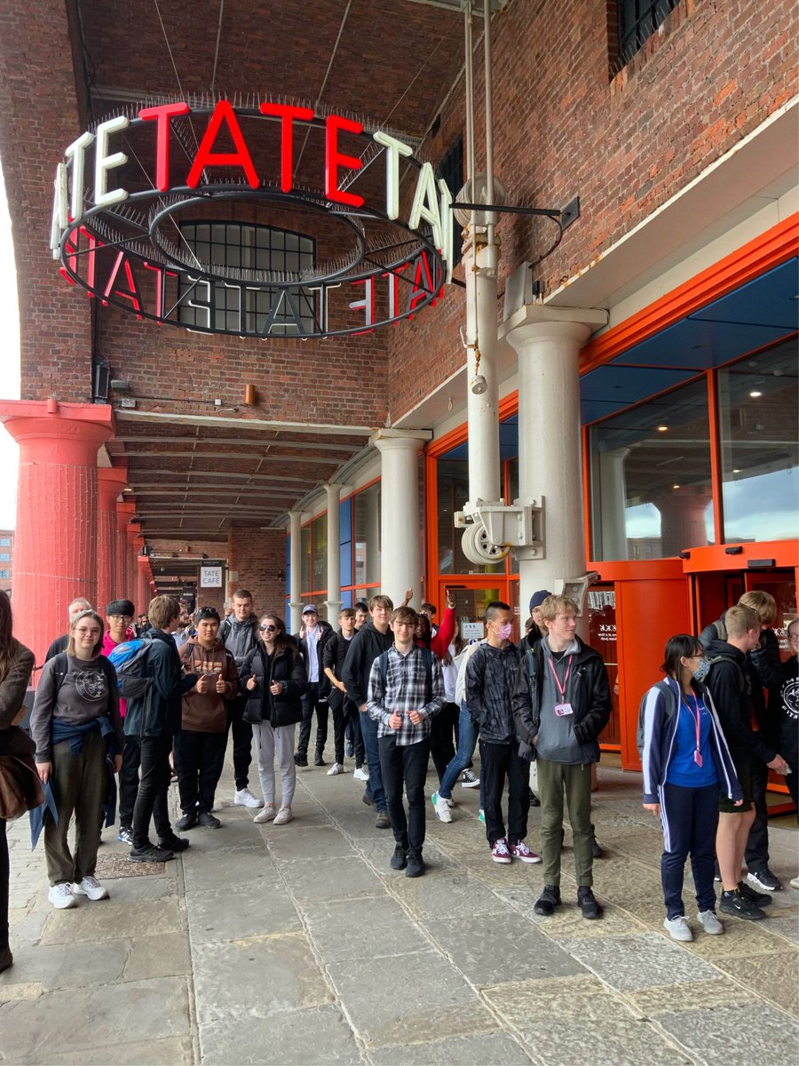 LivMathsSchool's tweet photo. Hopefully everyone is enjoying the summer break? Do get out and about when you can, so much to see and do around the city and beyond.
We get out into the city when we can too during term time.
#Liverpool #CityTours #LiverpoolMuseums #SixthForm https://t.co/qZouKeGqQP