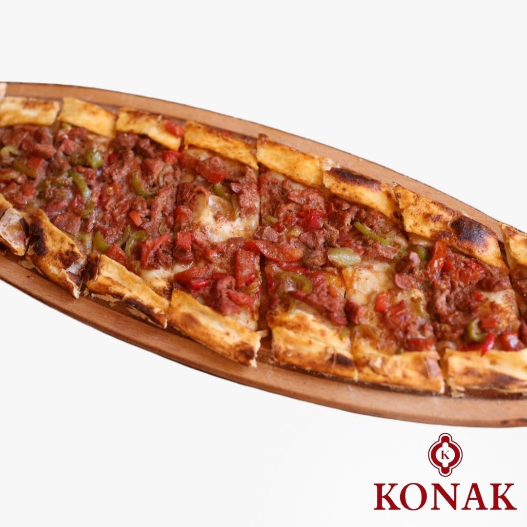 Pidenin en meşhur ve en leziz hali Konak Kebap'ta yenir!

The most famous and most delicious form of pita is eaten at Konak Kebap.

#konakkebap #konakkebaptaksim #patlıcanlıkebap #kebap #güveçtemantarlıkuzu #güveç #çöpşiş #iskenderkebap #lahmacun #pide #adanakebap #köfte