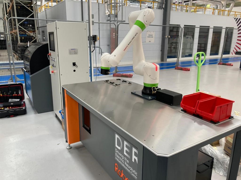 _Mechatronic's tweet photo. We've supplied Robopod & Benchpod solutions to the DER-IC North East as part of their focus on the prototyping, development, scale-up and testing of machines and drives.
Read more – https://t.co/22aw9inphb
#BeyondSmart #SmartFactory #UKManufacturing #Electrification https://t.co/VSxiRKG03k