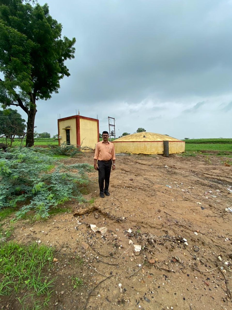 આજ રોજ વાંકિયા તા.દાહોદ ખાતે હર ઘર તિરંગા કાર્યક્ર્મ અંતર્ગત ગ્રામ સભા યોજી હાજર ગ્રામજનોને તા.13/8/22 થી તા.15/8/22 સુધી દરેક ઘરે રાષ્ટ્રદવજ ફરકાવવા માટે સપથ લેવડાવવામા આવ્યા તથા ગામલોકોના સ્થાનિક પ્રશ્નોની ચર્ચા કરી તથા નજીકની શાળાની મુલાકાત લીધી.<a href="/DahodDdo/">DDO Dahod</a> @tdo_dahod