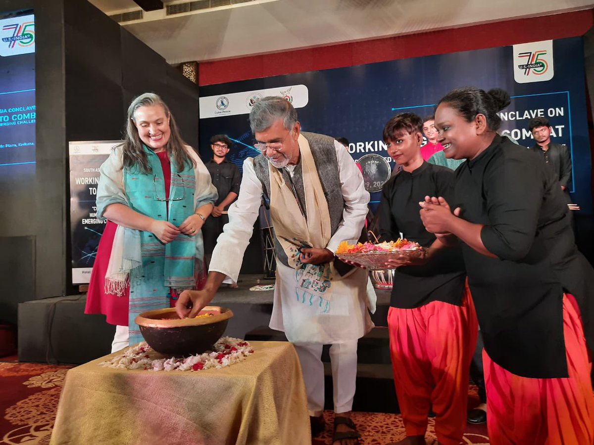 k_satyarthi's tweet photo. When technology marries justice, compassion, health, knowledge and wisdom, we can create a better world. The end of human slavery is inevitable. My address at #SouthAsiaConclave to discuss Cyber-Enabled Human trafficking @USAndKolkata @SHAKTIVAHINI @cyberpeacengo https://t.co/sXv2fXIgSw