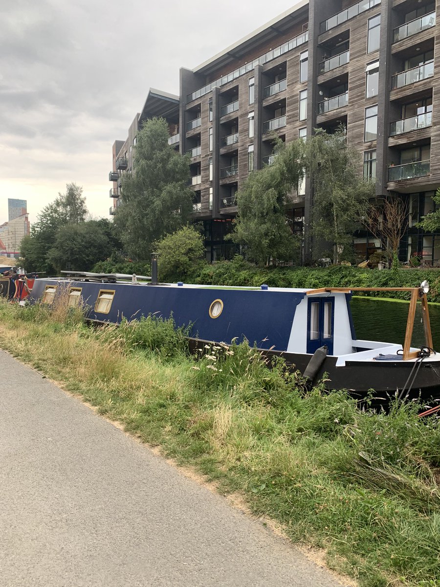 IzzyHC's tweet image. Only went and bought myself a canal boat to live on #homeowner #londonboaters #bringiton